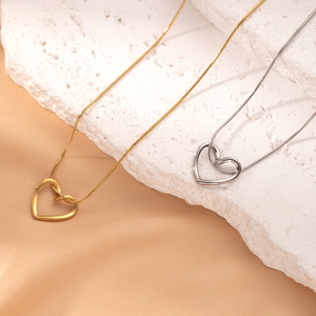 Fashion Jewelry Retro Titanium Steel Love Chain Necklace